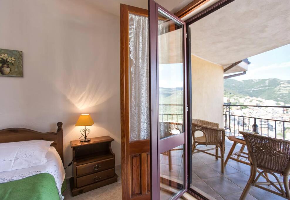 Rooms&Terraces Urzulei Extérieur photo